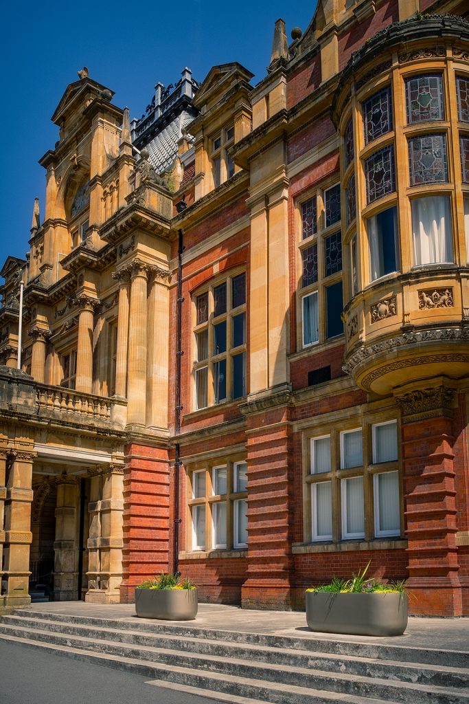 Buckingham Planter by Europlanters