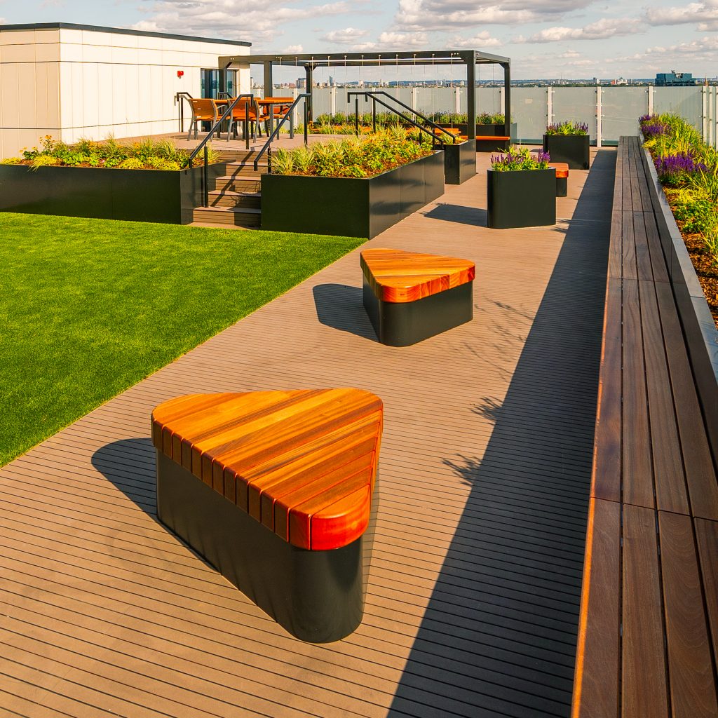 Bench17-bowdon-bench-by-europlanters