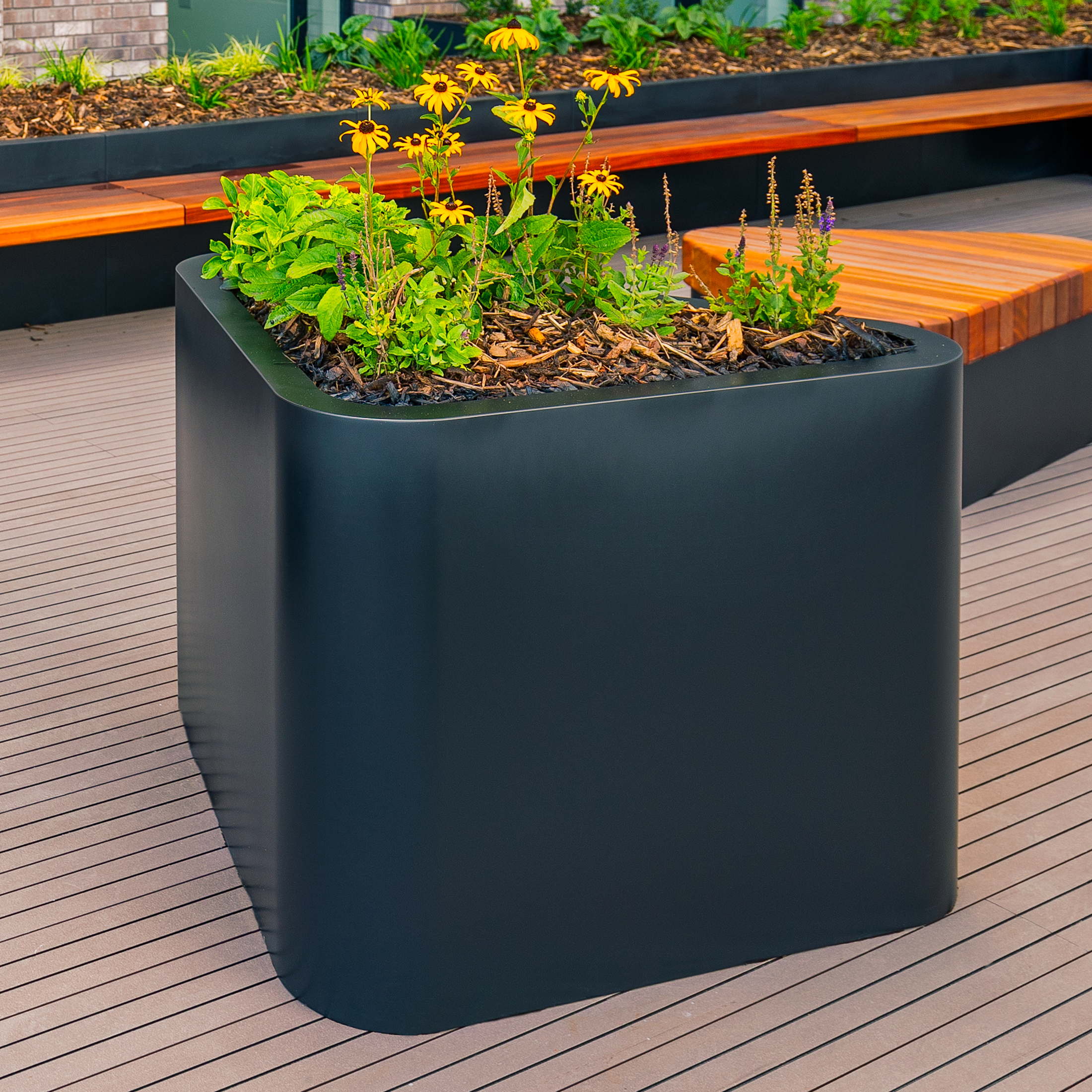 Bowdon-Planter-by-Europlanters