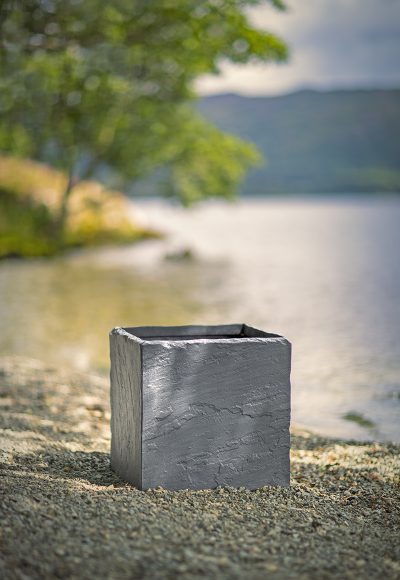 STONE LOOK CUBE Plastic Planter